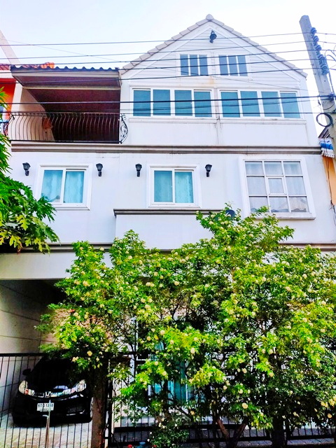 MRT ���ͧ�ͧ�ҹ� 2.7 ��. �����ҷ�ǹ�����������û 3 ��� 3 ���