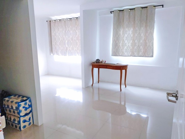 �����ҷ�ǹ�����������û 3 ����� ���չ�� 1.5��. ���ͧ�ͧ�ҹ�  