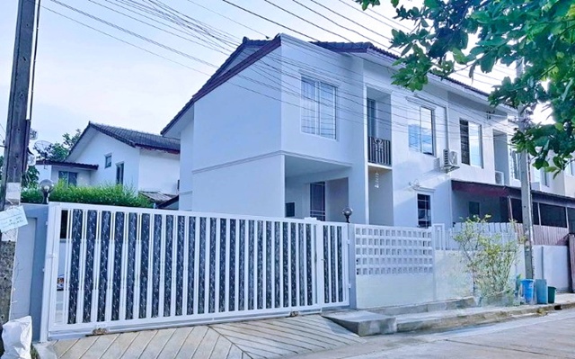 บางปลา 3 นอน เทพารักษ์ ให้เช่าบ้านหลังมุม 2 ชั้น ตลาดบางพลีซิตี้ บางปลา 3 นอน เทพารักษ์ ให้เช่าบ้านหลังมุม 2 ชั้น ตลาดบางพลีซิตี้