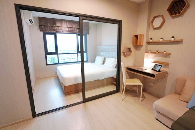 MRT ��Ҿ�� 150 �. �˭��ҡ 36 ��.� ��¤͹��ʹ��ͷ�Ҿ�� ���11