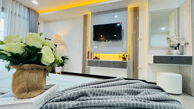 �͹ⴾѷ����觿�� ��觷��ŵԴ����آ���Է �ѷ�ҡ�ҧ