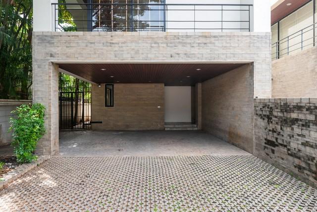 �����Һ�ҹ����� 4 ��� 750 ��.�. ��ҹ������ ���� ��� BTS ����