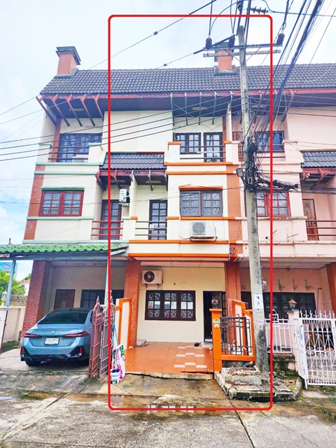 นวมินทร์ ตรงข้ามโลตัส 3 ชั้น 4นอนมี 7-Eleven สนามหญ้า 2แอร์ นวมินทร์ ตรงข้ามโลตัส 3 ชั้น 4นอนมี 7-Eleven สนามหญ้า 2แอร์