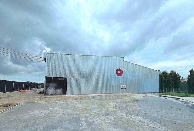 ขายและเช่าโรงงานบ้านบึงชลบุรี เนื้อที่ 4 ไร่ ขายและเช่าโรงงานบ้านบึงชลบุรี เนื้อที่ 4 ไร่