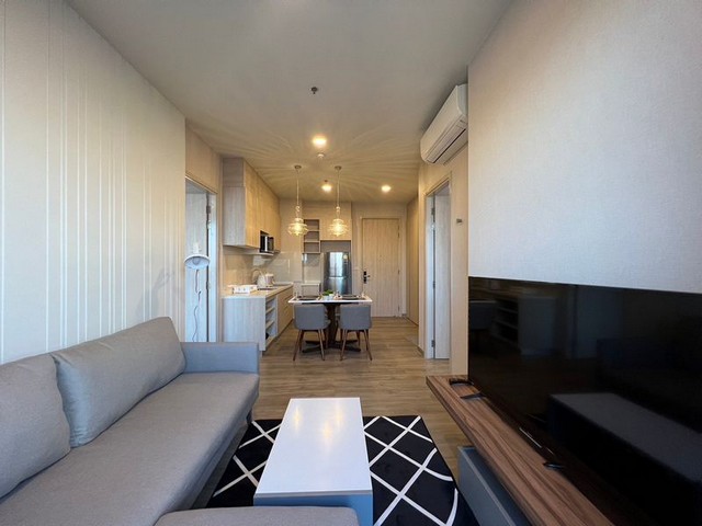 �����Ҥ͹� ����Ҫ� �չ ������ 㨡�ҧ���ͧ �����ҧ�úԹ�ѹ