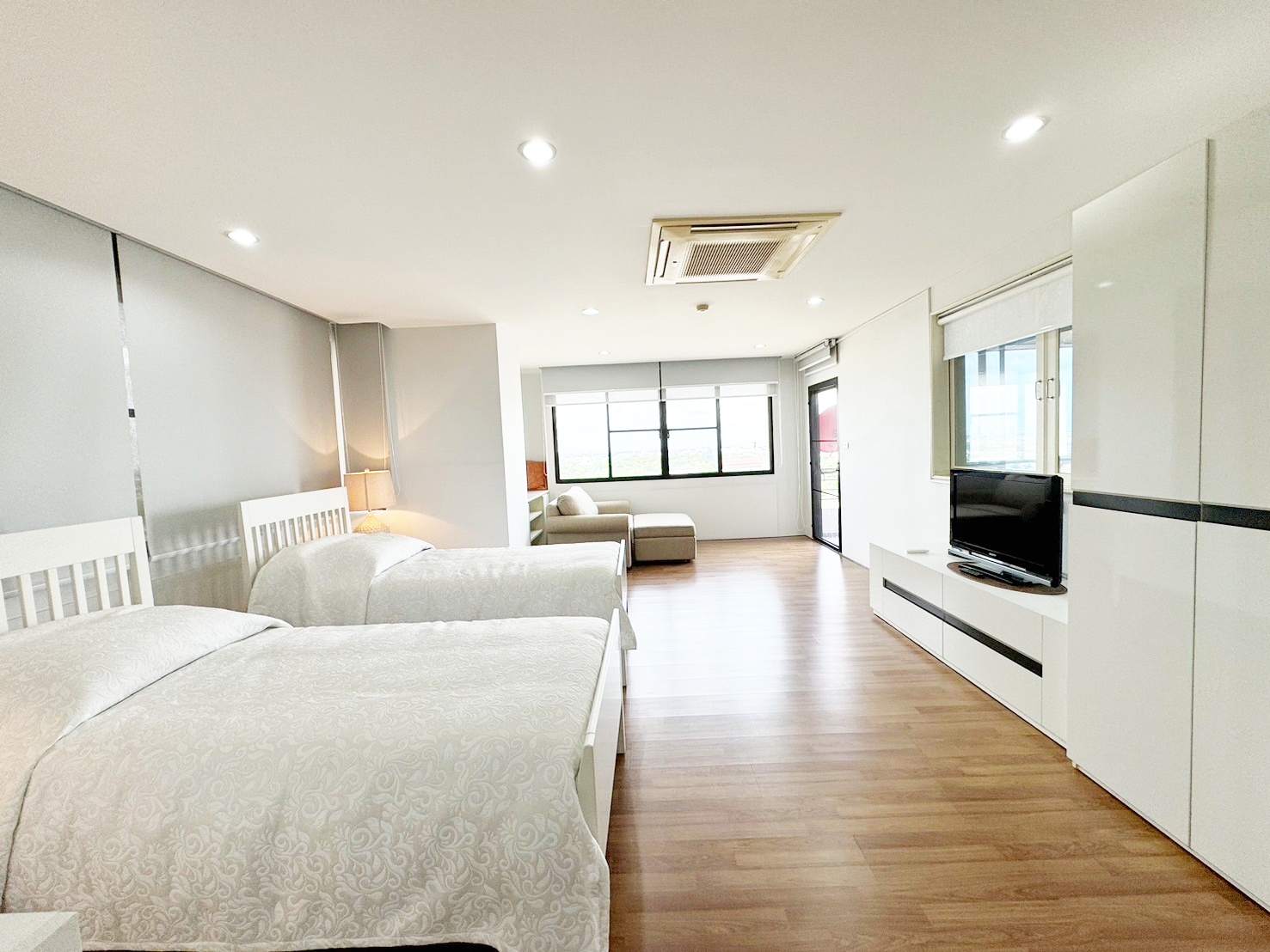 ������ �͹� Riverine Place ���ҧ��ǹ����Ѫ ��� ��� �оҹ����