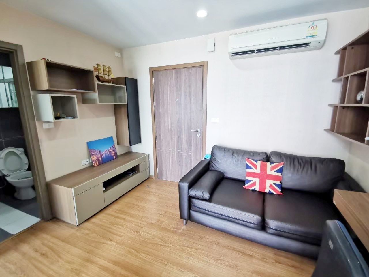 ������ �͹� THE BASE �آ���Է 77  ��� BTS ��͹�ت