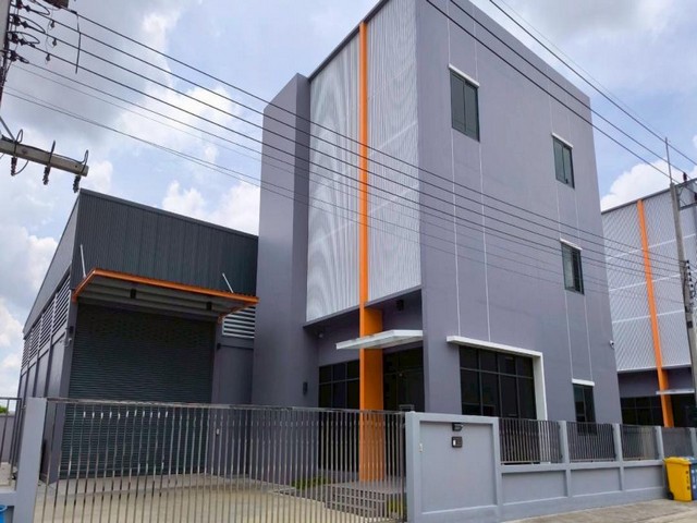 ���⡴ѧ����ӹѡ�ҹ�Ϳ��� ��ҹ���١�� ��ͧ8 MINI FACTORY ��鹷���