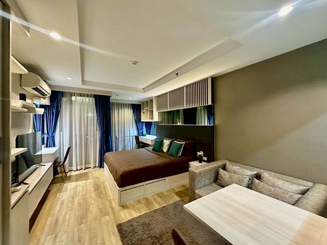 �����Ҥ͹��Ѵ�Ҿ��� 㨡�ҧ���ͧ �����ҧ�úԹ�ѹ����Ҫ� �ź���