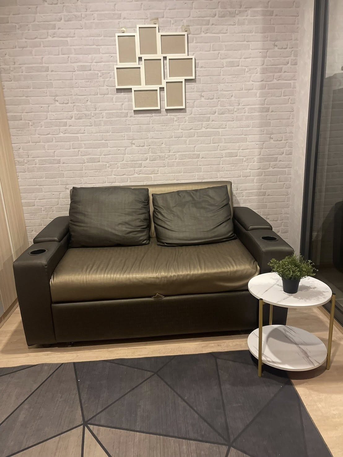 Ideo O2 safe 6th floor