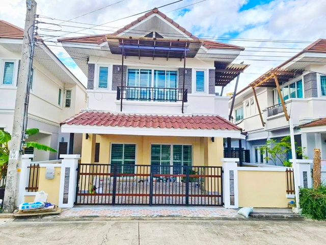 ให้เช่า บ้านแฝด2ชั้น (หัวมุม)40ตรว. อยู่ถนนเลียบคลองสอง ซาฟารีเวิ ให้เช่า บ้านแฝด2ชั้น (หัวมุม)40ตรว. อยู่ถนนเลียบคลองสอง ซาฟารีเวิ