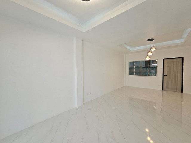 ขายบ้านทาวน์โฮม 2 ชั้น พิกัด ซ.กอไผ่ ฝั่งทะเล ใจกลางเมือง น้ำไม่ท ขายบ้านทาวน์โฮม 2 ชั้น พิกัด ซ.กอไผ่ ฝั่งทะเล ใจกลางเมือง น้ำไม่ท