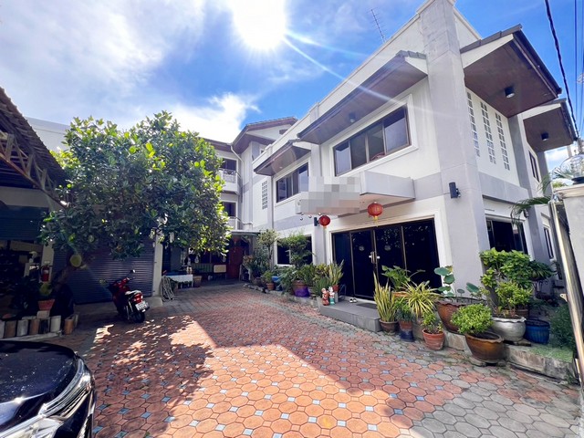 บ้านเดี่ยว 3 ชั้น พร้อมที่ดิน 128 ตารางวา สุทธิสาร โครงสร้างแข็งแ บ้านเดี่ยว 3 ชั้น พร้อมที่ดิน 128 ตารางวา สุทธิสาร โครงสร้างแข็งแ