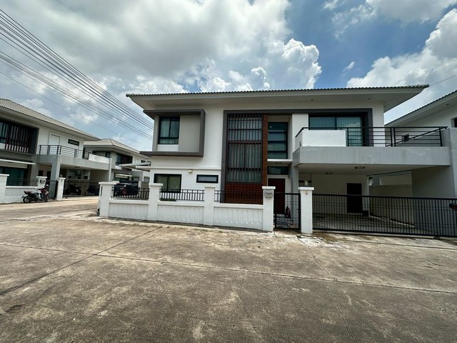 ให้เช่าบ้านเดี่ยว หมู่บ้านเดอะ คอมพลีท สุรศักดิ์ ศรีราชา ชลบุรี ให้เช่าบ้านเดี่ยว หมู่บ้านเดอะ คอมพลีท สุรศักดิ์ ศรีราชา ชลบุรี