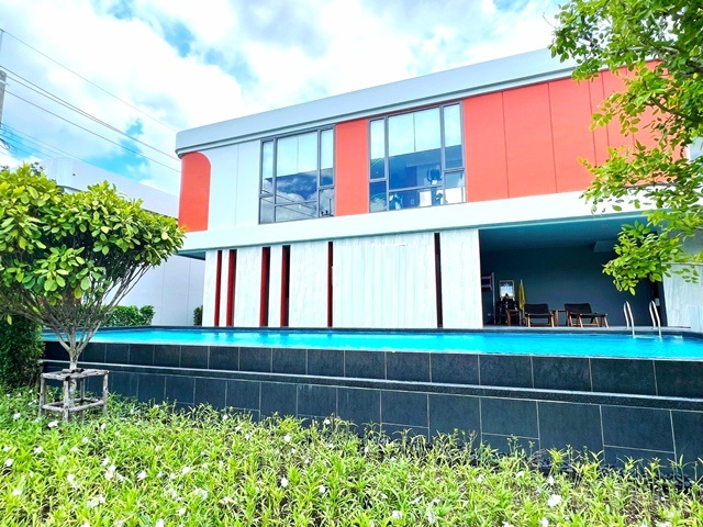 ทาวน์โฮมสุดหรู 2 ชั้น รร. ปิยะฉัตร 2.1 กม.โลตัส บางกรวยไทรน้อย ทาวน์โฮมสุดหรู 2 ชั้น รร. ปิยะฉัตร 2.1 กม.โลตัส บางกรวยไทรน้อย