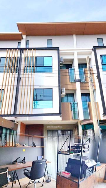 ARL ó ١ش㹺ҧ MEGAҧ SUMMIT Windmill Golf 