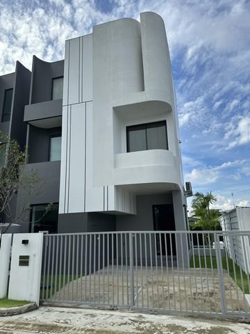 ให้เช่าบ้านแฝด 3 ชั้น โครงการอัลติจูด ฟอเรสต์ อ่อนนุช-ลาดกระบัง ให้เช่าบ้านแฝด 3 ชั้น โครงการอัลติจูด ฟอเรสต์ อ่อนนุช-ลาดกระบัง