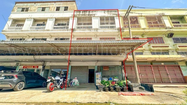 ลดราคา อาคารพาณิชย์ 3.5 ชั้น 2 คูหา ซอยพหลโยธิน 78 ลดราคา อาคารพาณิชย์ 3.5 ชั้น 2 คูหา ซอยพหลโยธิน 78