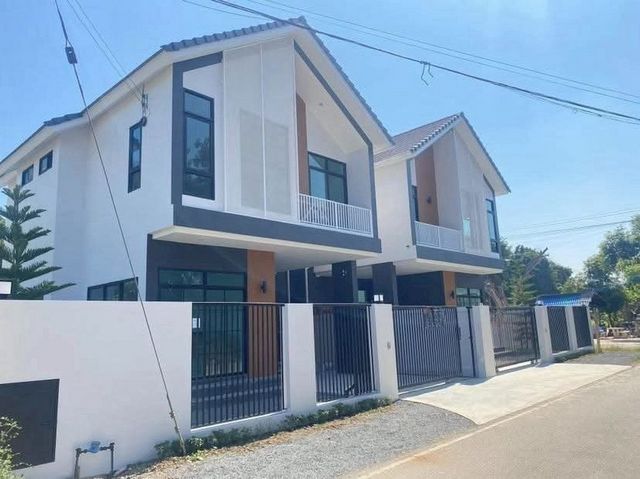 ขาย 2.99 ล้าน สารภี แปลงมุม บ้านใหม่คุณภาพดี ทำเลดี ใกล้เมือง ขาย 2.99 ล้าน สารภี แปลงมุม บ้านใหม่คุณภาพดี ทำเลดี ใกล้เมือง