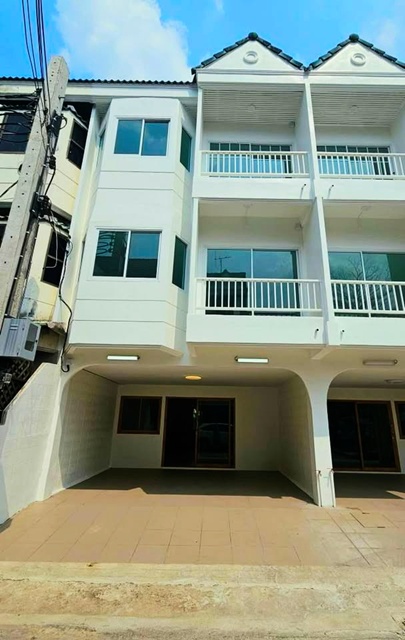 บิ๊กซี รัตนาธิเบศร์ 2 800 ม.MRTบางกระสอ 900 ม.ให้เช่าทาวน์เฮาส์ 3 บิ๊กซี รัตนาธิเบศร์ 2 800 ม.MRTบางกระสอ 900 ม.ให้เช่าทาวน์เฮาส์ 3