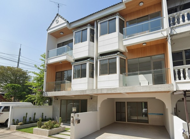 ให้เช่าทาวน์เฮาส์ 3 ชั้น MRTบางกระสอ 900 ม. บิ๊กซี รัตนาธิเบศร์ 2 ให้เช่าทาวน์เฮาส์ 3 ชั้น MRTบางกระสอ 900 ม. บิ๊กซี รัตนาธิเบศร์ 2