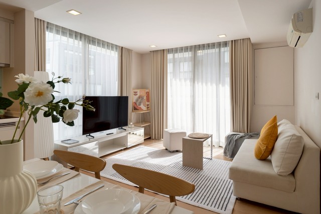 ���/������  2 ��ͧ�͹ Liv@49 (�Կ �ͷ 49) ��ͧ����Ƿ���� BTS�ͧ