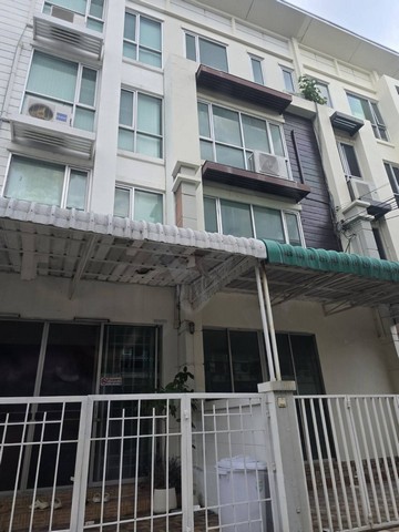 �Ҥ�þҳԪ��4��� ������ �ç��� RK Office Park ������� �Ҵ��к