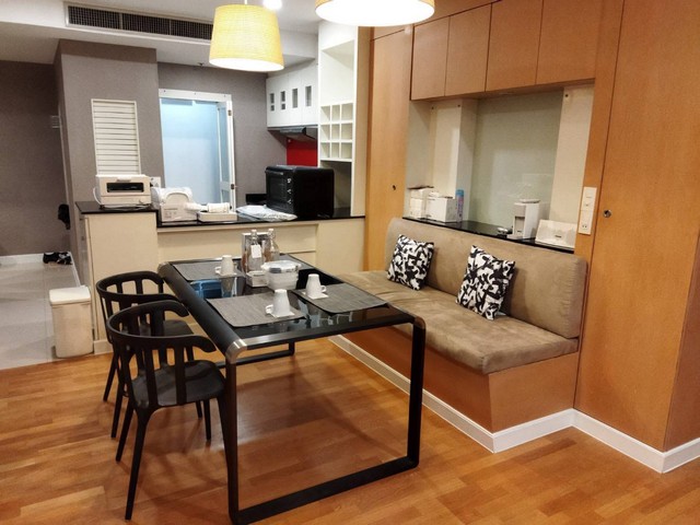 ������ �͹� �����ҹ� �ҷ� Urbana Sathorn 