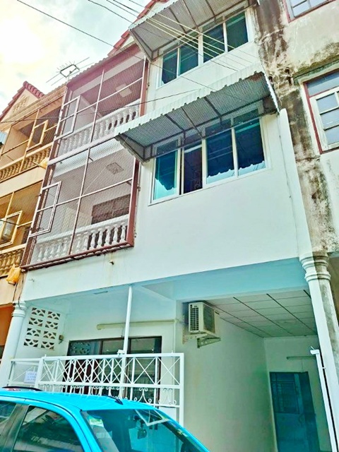 ทาวน์เฮ้าส์ 3 ชั้น พร้อมเฟอร์ฯ MRT บางพลัด 1.8กม.4นอน จรัญ71-77 ทาวน์เฮ้าส์ 3 ชั้น พร้อมเฟอร์ฯ MRT บางพลัด 1.8กม.4นอน จรัญ71-77