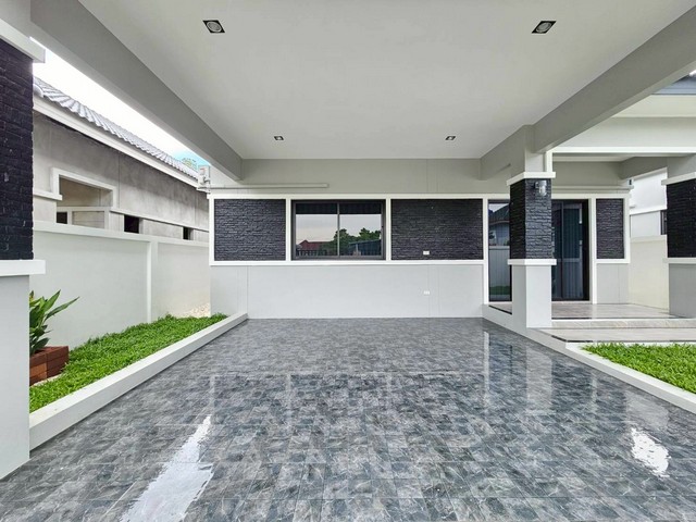 ��º�ҹ��������ҧ���� �����˭�