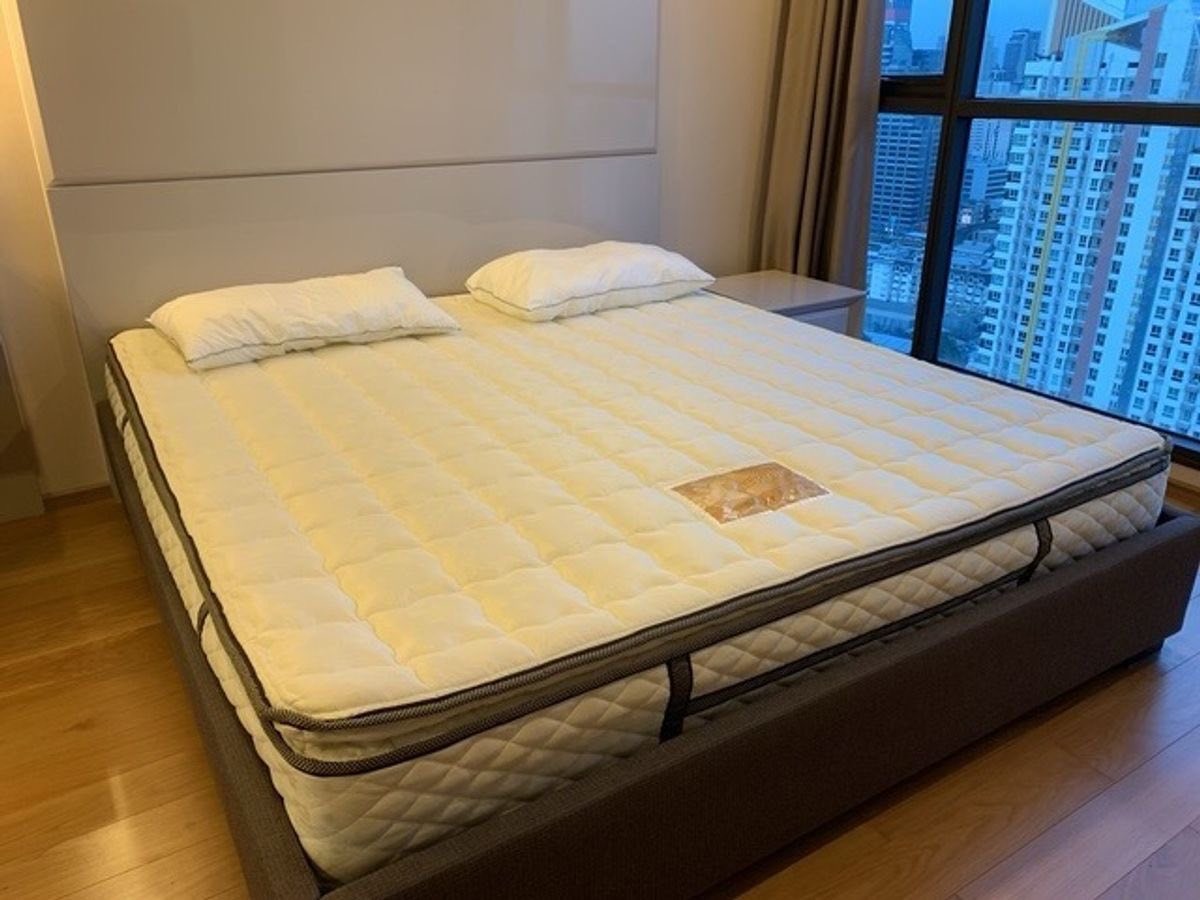 The Address Sathorn clean