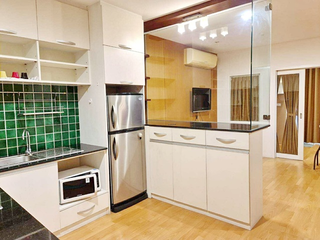 �����Ҥ͹⴪��10 48��.�.�繷��� �ҧ�ѡ BTS ૹ�������� 200 �.