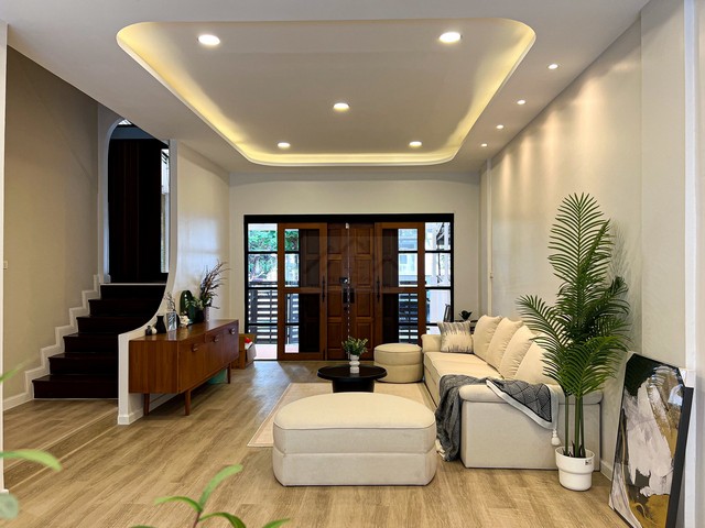 ให้เช่าทาวโฮม 4 ชั้น 6 ห้องนอน ย่านพระโขนง สุขุมวิท 71 ซอยปรีดี35 ให้เช่าทาวโฮม 4 ชั้น 6 ห้องนอน ย่านพระโขนง สุขุมวิท 71 ซอยปรีดี35