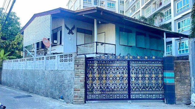 �����Һ�ҹ 2��� ��ѧ��� 65��.��. ��Ҵ�ѧ��ѧ MRT��ѭ�13 500�.