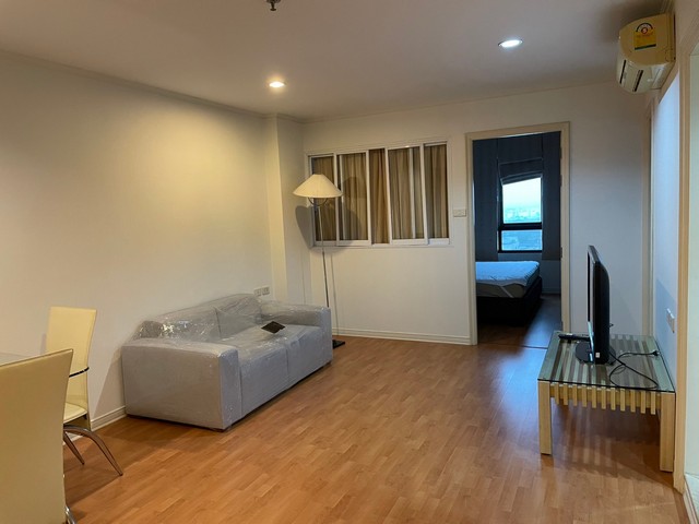 ��¤͹� ����Թ������ ���-�ط����� ���18 ��Ҵ 45 ���ҧ���� 