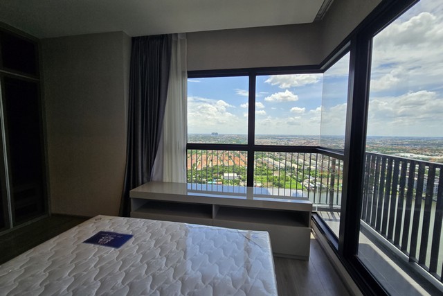 ���Ҥ͹���� �������� 180°