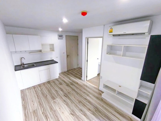 MRT บางรักใหญ่ 80ม. มี S9 Condo สัมมากร ให้เช่าคอนโดขาดทุน 28ตรม. MRT บางรักใหญ่ 80ม. มี S9 Condo สัมมากร ให้เช่าคอนโดขาดทุน 28ตรม.