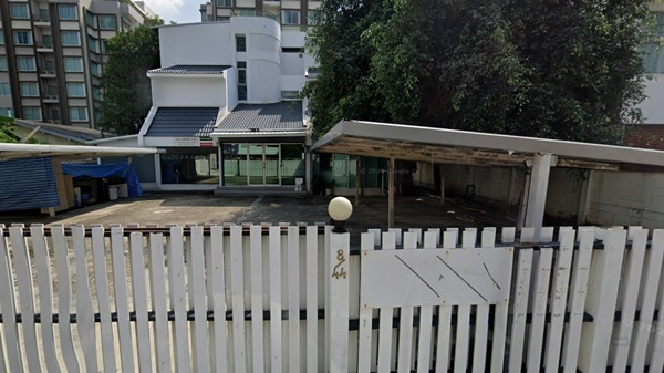 ให้เช่า/เซ้ง/ขาย บ้านทำสำนักงาน -ลาดพร้าว ซอย8 ทำเลทองใจกลางเมือง ใกล้ MRT โทร 090-6360022 ให้เช่า/เซ้ง/ขาย บ้านทำสำนักงาน -ลาดพร้าว ซอย8 ทำเลทองใจกลางเมือง ใกล้ MRT โทร 090-6360022