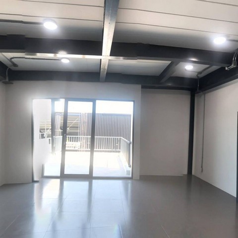 P1791 ด่วน ให้เช่า โกดัง พร้อมออฟฟิศ 3 ชั้น ทาวน์อินทาวน์ ซอย11 P1791 ด่วน ให้เช่า โกดัง พร้อมออฟฟิศ 3 ชั้น ทาวน์อินทาวน์ ซอย11