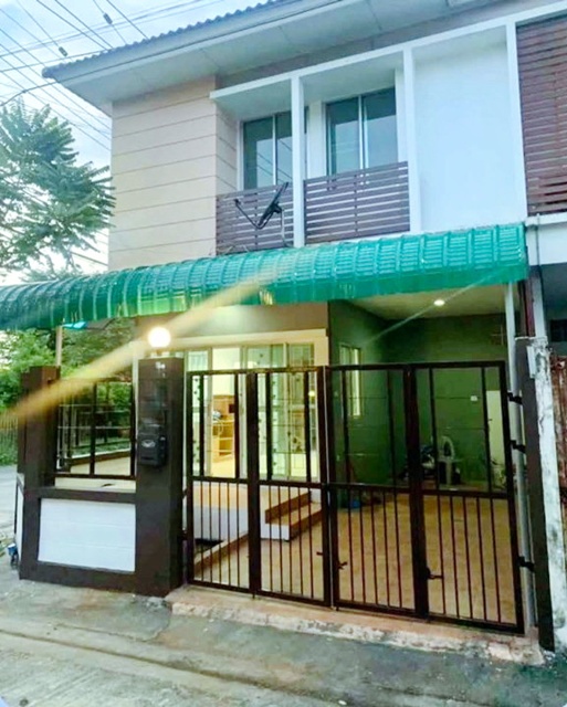 ��ҷ�ǹ������� 2 ��ѧ��� 3 �͹ �����ʷչ MRT��ɮ��Ѳ�� 2.3 ��. 