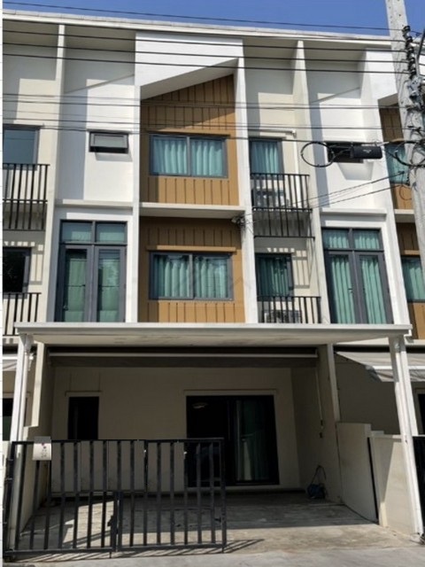 �����ҷ�ǹ���� 3 ��� 3 �͹ Plex ��͹�ت�ǧ��ǹ ��� Jas GreenVi