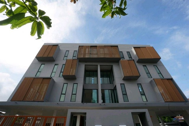 �����Һ�ҹ�����3.5�����ҹ�Ѫ���Ҵ�����⪤���4 ���MRT�Ҵ�����