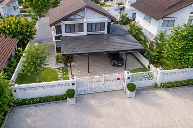 โรงเรียนสตรีวิทยา2 บ้าน 90ตร.ว. 300ตร.ม. จอดรถ 5คัน ลาดพร้าว 5-6 โรงเรียนสตรีวิทยา2 บ้าน 90ตร.ว. 300ตร.ม. จอดรถ 5คัน ลาดพร้าว 5-6