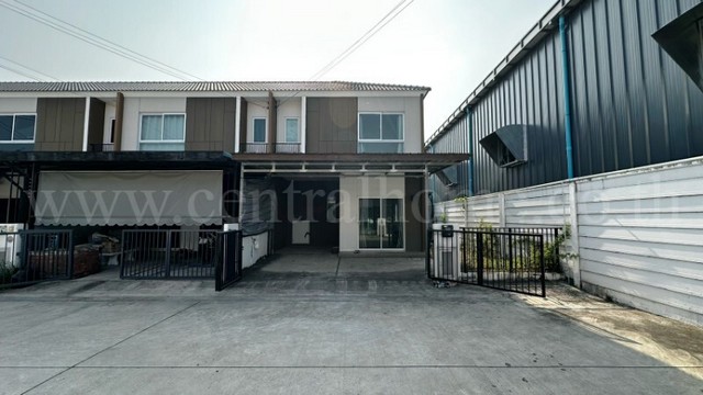 ทาวน์โฮม เดอะ คอนเนค @รังสิต คลองหลวง 2 หลังริม ต่อเติมครบ ทาวน์โฮม เดอะ คอนเนค @รังสิต คลองหลวง 2 หลังริม ต่อเติมครบ