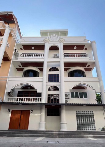 ให้เช่าบ้านทั้งหลัง 5 ชั้น ใจกลางทองหล่อซอย 25 ขนาด 600 ตร.ม. ให้เช่าบ้านทั้งหลัง 5 ชั้น ใจกลางทองหล่อซอย 25 ขนาด 600 ตร.ม.