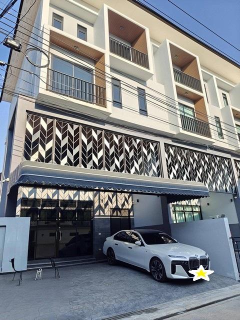 ให้เช่าโฮมออฟฟิศ Diamond Ville ลาดพร้าววังหิน ซอย 4 ใกล้เลียบด่ว ให้เช่าโฮมออฟฟิศ Diamond Ville ลาดพร้าววังหิน ซอย 4 ใกล้เลียบด่ว