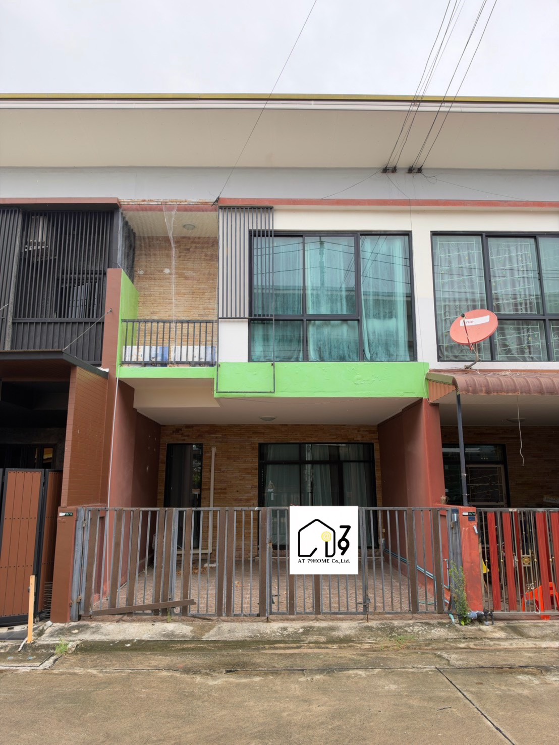 ให้เช่าทาวน์โฮม 2 ชั้นเหมาะสำหรับทำออฟฟิศหรือสำนักงาน ตัวเมืองระย ให้เช่าทาวน์โฮม 2 ชั้นเหมาะสำหรับทำออฟฟิศหรือสำนักงาน ตัวเมืองระย