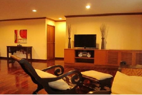 SHOCK SALE WITH TENANTS CONDO THONGLHOR 63000 BAHT/SQM 3BEDROOMS 157SQM SHOCK SALE WITH TENANTS CONDO THONGLHOR 63000 BAHT/SQM 3BEDROOMS 157SQM