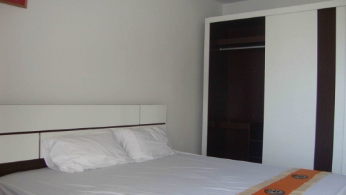 ãËéàªèҤ͹â´ÃÕਹâÎÁ15à»ç¹¤Í¹â´ãËÁè à¨éҢͧãËéàªèÒàͧ ¾·.30µÒÃÒ§àÁµÃ ªÑé¹5 ÁÕà¿ÍÃì¹Ôà¨ÍÃ쵡áµè§¾ÃéÍÁà¢éÒÍÂÙè áÍÃì ÃкºCCTVÃÑ¡ÉÒ¤ÇÒÁ»ÅÍ´ÀÑÂ24ªÁ. ãËéàªèҤ͹â´ÃÕਹâÎÁ15à»ç¹¤Í¹â´ãËÁè à¨éҢͧãËéàªèÒàͧ ¾·.30µÒÃÒ§àÁµÃ ªÑé¹5 ÁÕà¿ÍÃì¹Ôà¨ÍÃ쵡áµè§¾ÃéÍÁà¢éÒÍÂÙè áÍÃì ÃкºCCTVÃÑ¡ÉÒ¤ÇÒÁ»ÅÍ´ÀÑÂ24ªÁ.