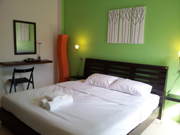 ให้เช่าเกสท์เฮาส์ 4 ชั้น 7 ห้องนอน 8 ห้องน้ำ มีพื้นที่ร้านชั้น 1 ใกล้หาดป่าตอง ภูเก็ต ให้เช่าเกสท์เฮาส์ 4 ชั้น 7 ห้องนอน 8 ห้องน้ำ มีพื้นที่ร้านชั้น 1 ใกล้หาดป่าตอง ภูเก็ต